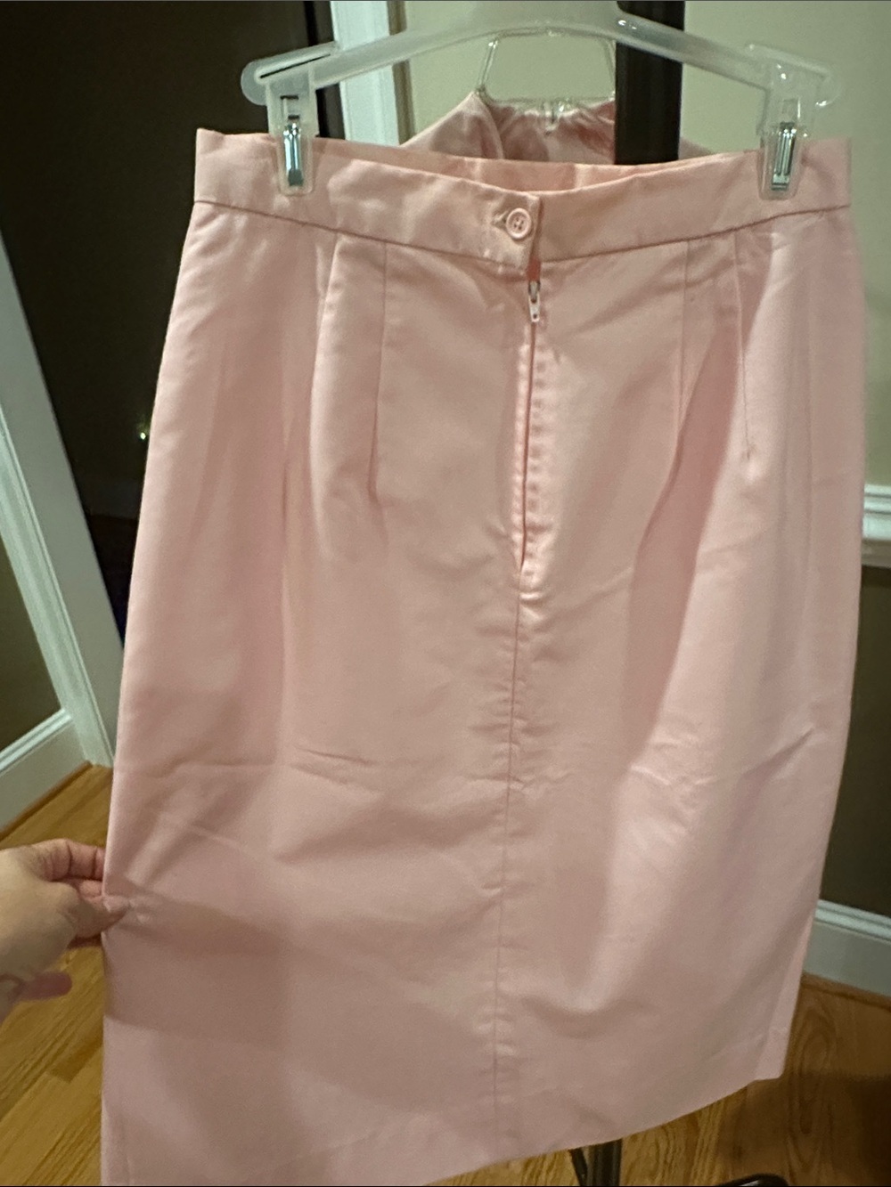 Women's Pink Blazer & Skirt Suit - Classic Two-Piece Jacket Set - Picture 6 of 10